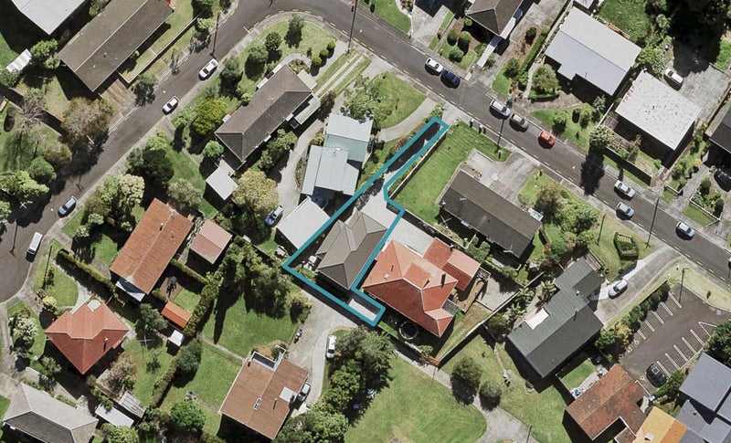 10A Currie Avenue, Hillsborough, Auckland - Carousel 1