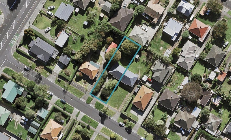 4 Parry Street, Sandringham, Auckland - Carousel 1