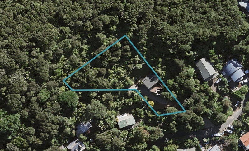 106 Fairview Crescent, Omiha, Waiheke Island - Carousel 1