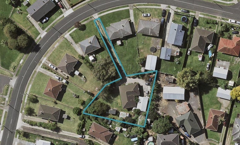 27 Pearl Baker Drive, Otara, Auckland - Carousel 1
