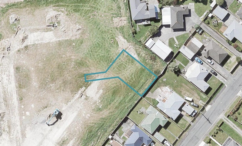 29 Henrietta Maxwell Grove, Wainuiomata, Lower Hutt - Carousel 1
