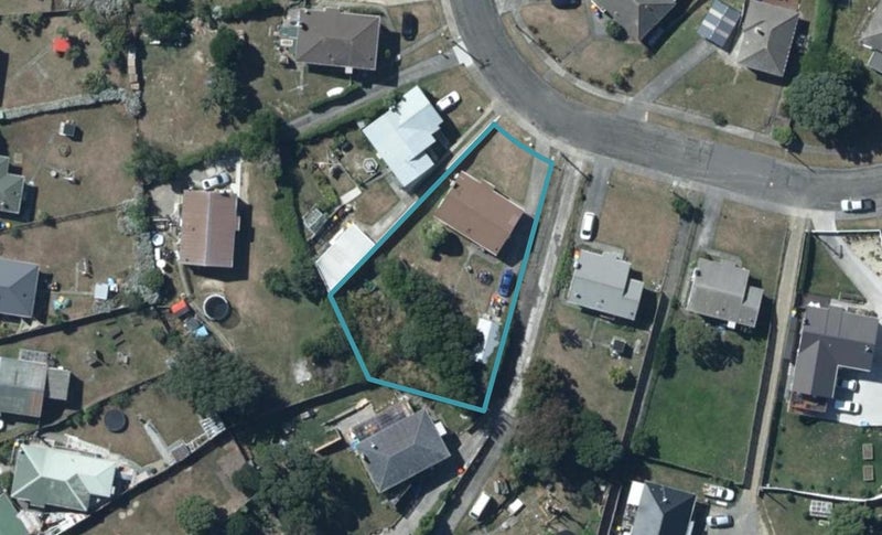 93 Waiuta Street, Titahi Bay, Porirua - Carousel 1