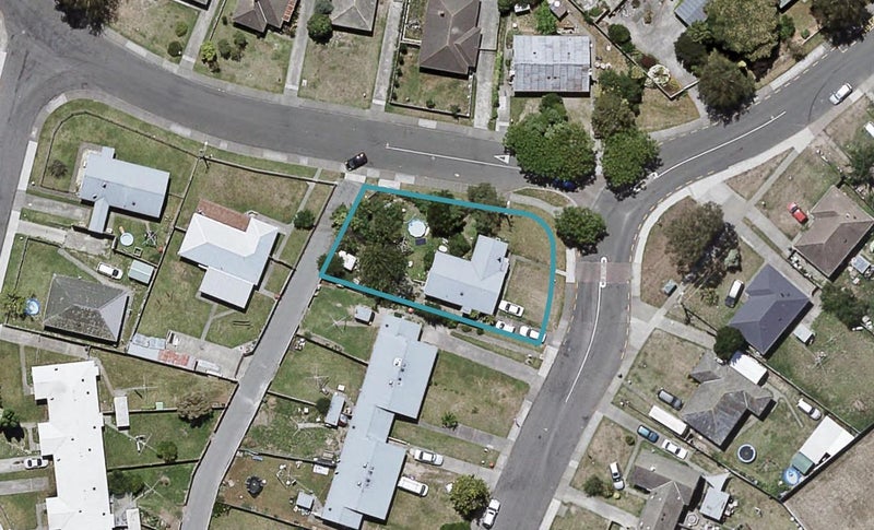 309 Lowe Street, Camberley, Hastings - Carousel 1