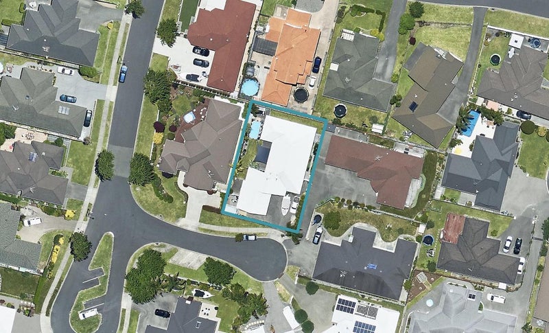 5 Waiora Place, Pyes Pa, Tauranga - Carousel 1