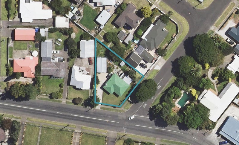 287 Stout Street, Riverdale, Gisborne - Carousel 1