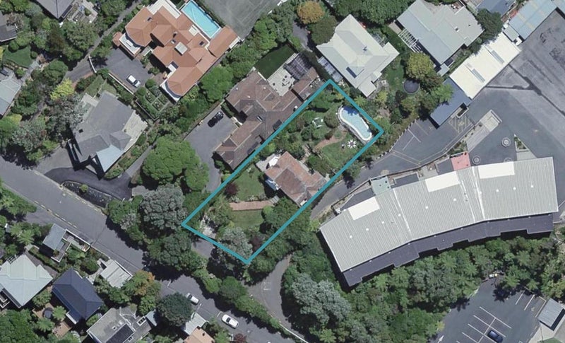 42 Clark Street, Khandallah, Wellington - Carousel 1