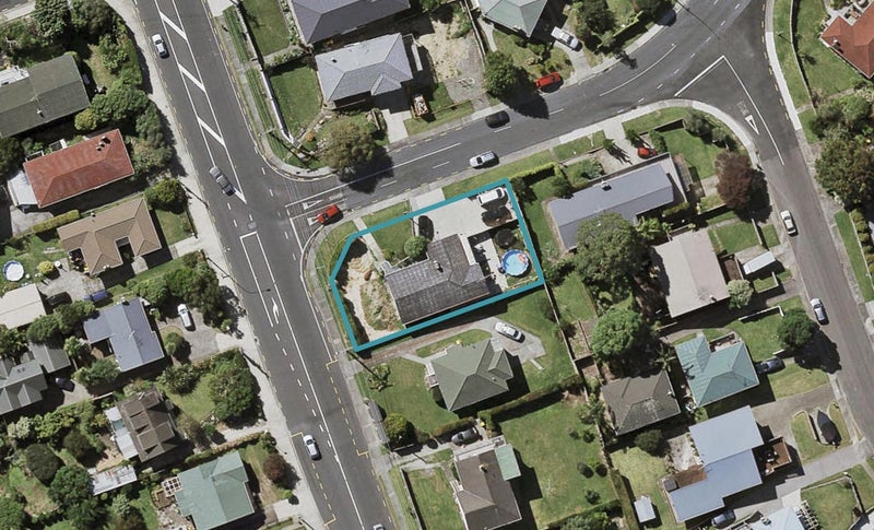 105 Forrest Hill Road, Milford, Auckland - Carousel 1