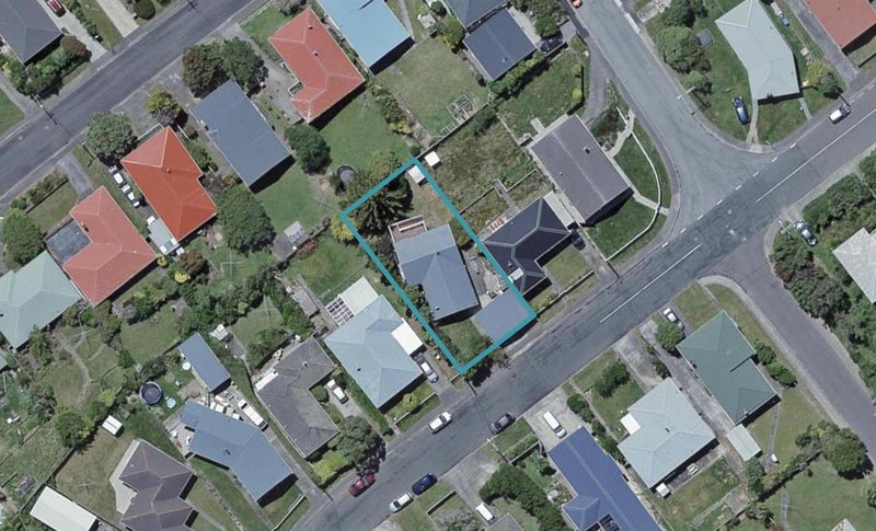37 Baylands Drive, Newlands, Wellington - Carousel 1