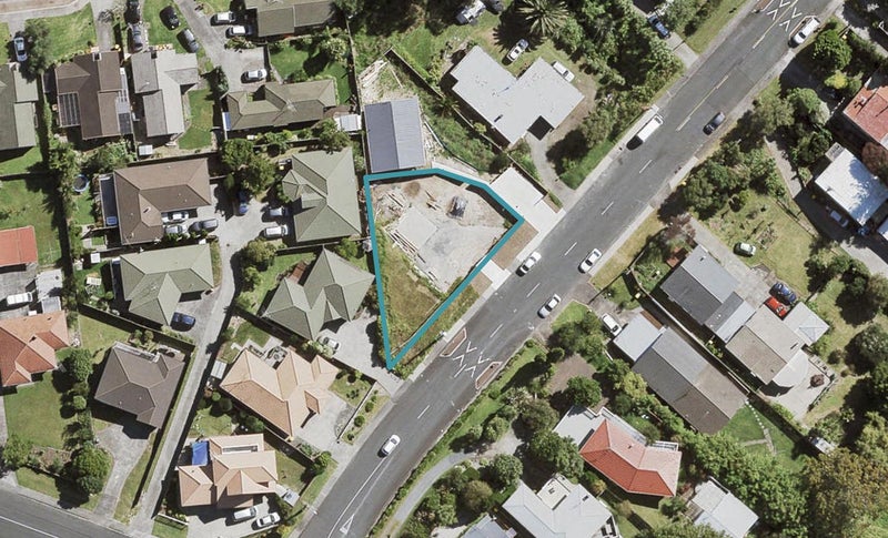 7 Wattle Road, Sunnyvale, Auckland - Carousel 1