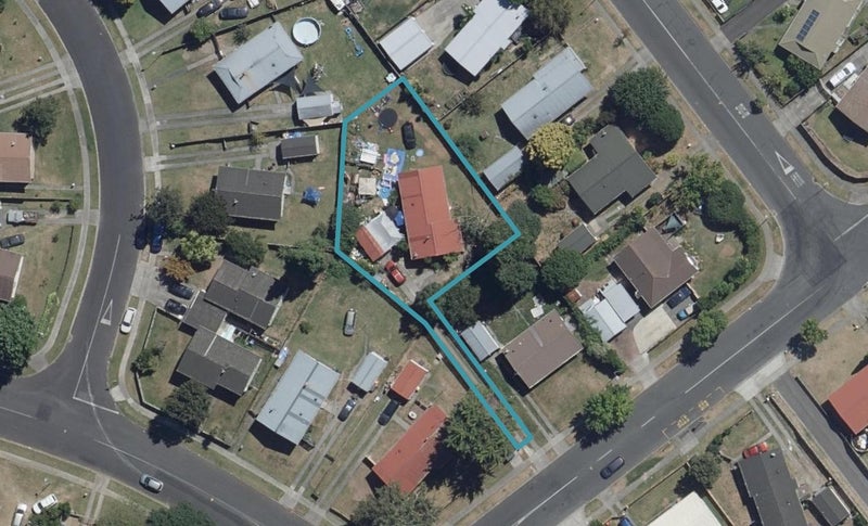 44 Breckons Avenue, Nawton, Hamilton - Carousel 1