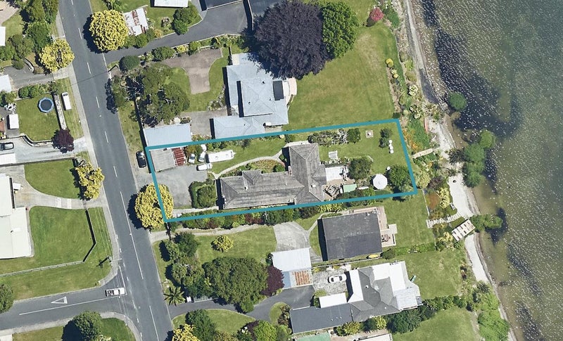 109 Koutu Road, Kawaha Point, Rotorua - Carousel 1