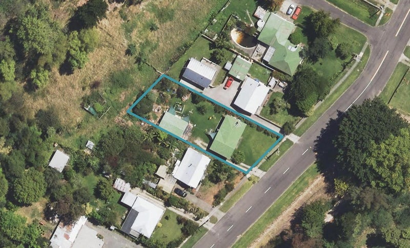 61 Endcliffe Road, Kaiti, Gisborne - Carousel 1