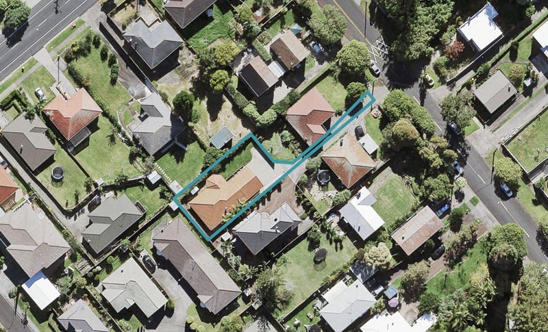 65B Gardner Avenue, New Lynn, Auckland - Carousel 1