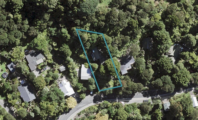 21 Laingholm Drive, Laingholm, Auckland - Carousel 1