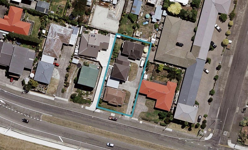 2/30 Meeanee QUAY, WESTSHORE, NAPIER - Carousel 1