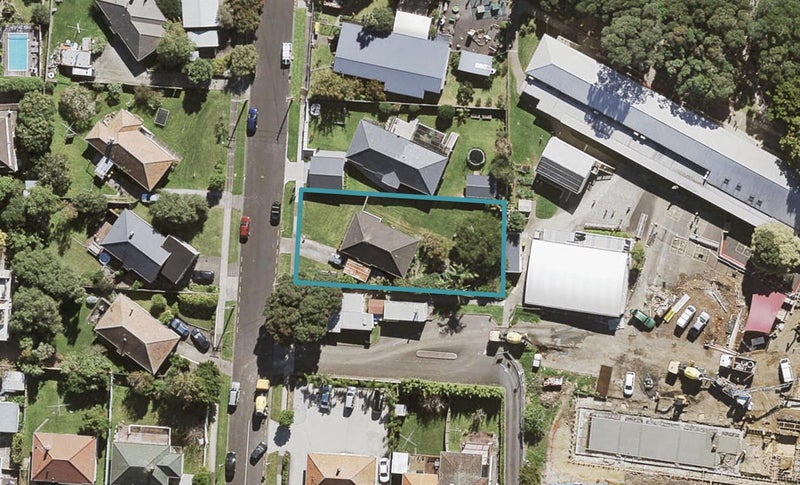 3 Nutsey Avenue, Northcote, Auckland - Carousel 1