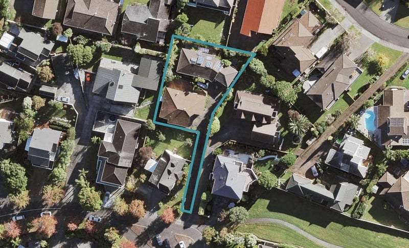2/14 Oystergrove Road, West Harbour, Auckland - Carousel 1