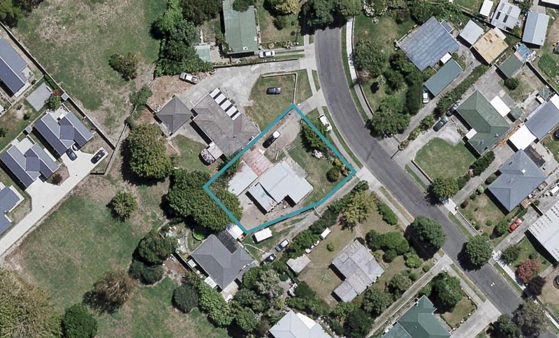 7 Wordsworth Crescent, Maraenui, Napier - Carousel 1