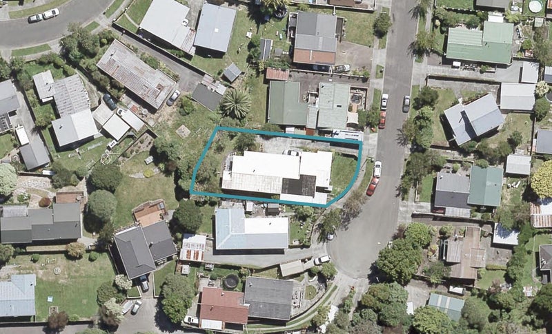 1/10 Crystal Grove, Birchville, Upper Hutt - Carousel 1