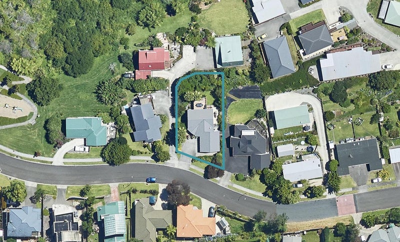 6 Te Koari Drive, Brookfield, Tauranga - Carousel 1