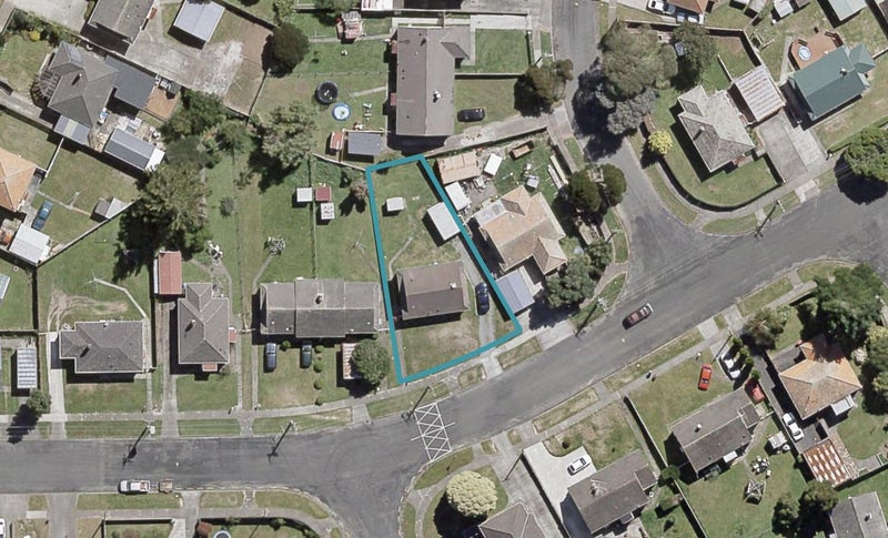 9 Churton Crescent, Taita, Lower Hutt - Carousel 1