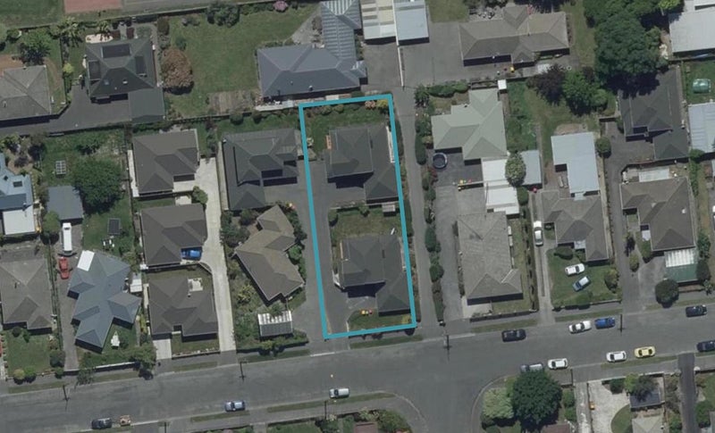 2/16 Wentworth Street, Ilam, Christchurch - Carousel 1