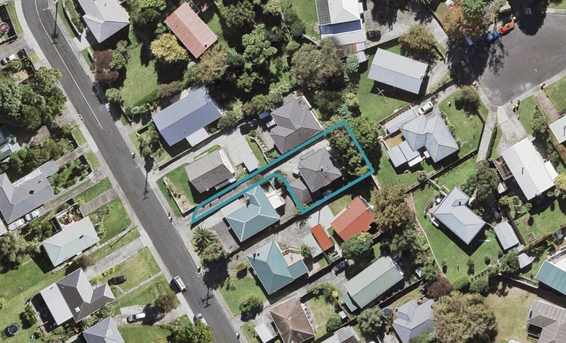 17B Kereru Street, Henderson, Auckland - Carousel 1