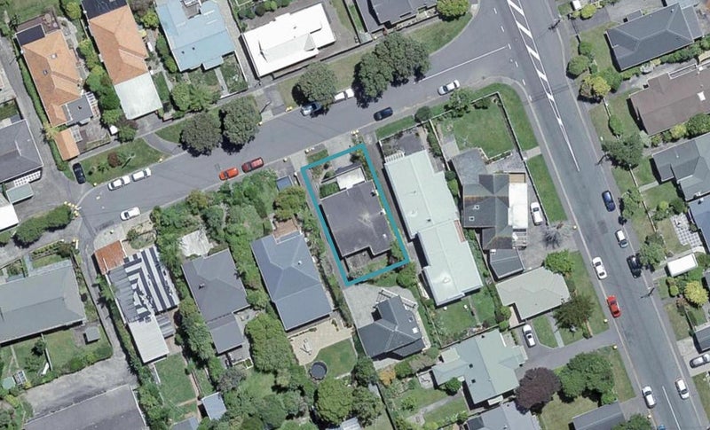 5 Spiers Street, Karori, Wellington - Carousel 1
