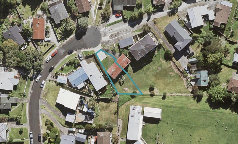 19A Nutsey Avenue, Northcote, Auckland - Carousel 1