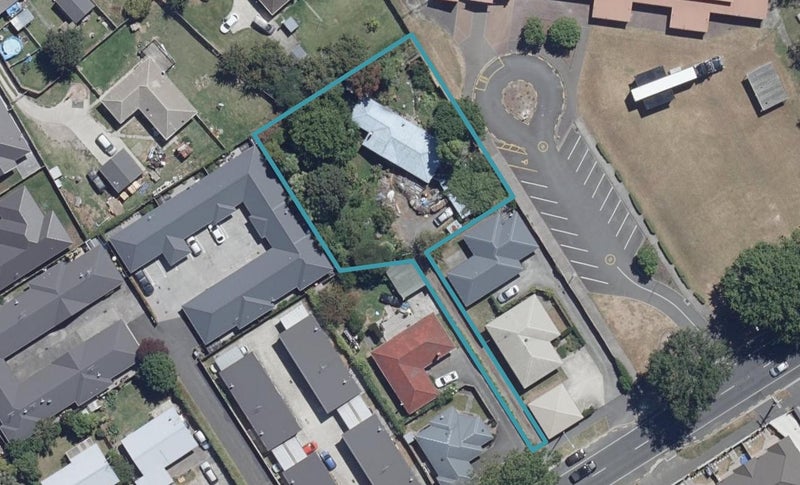 27 Fifth Avenue, Enderley, Hamilton - Carousel 1