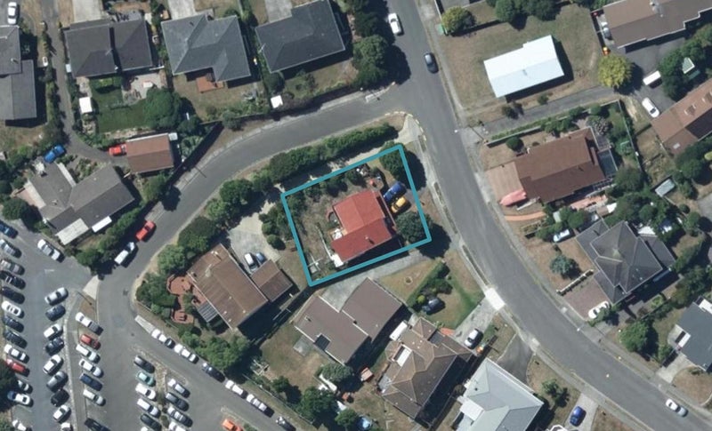 10 Halladale Road, Papakowhai, Porirua - Carousel 1