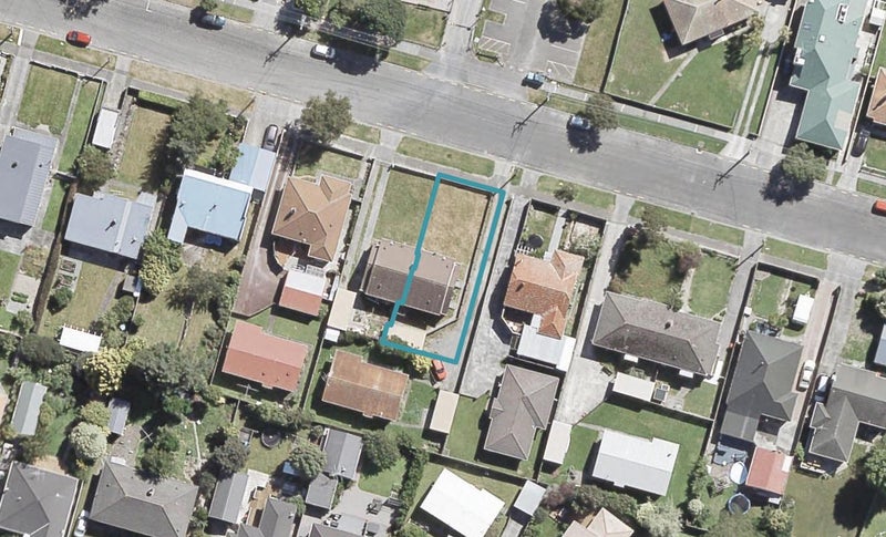 193 Whites Line East, Waiwhetū, Lower Hutt - Carousel 1