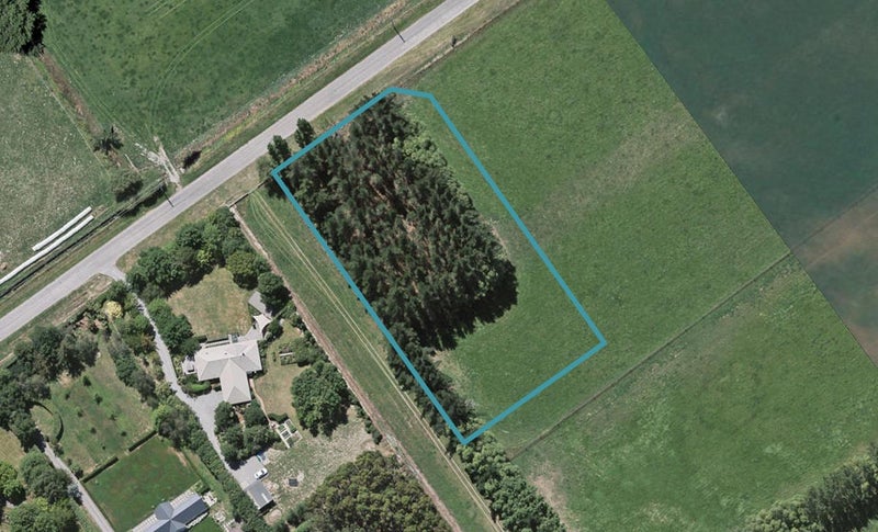 2 Hallfield Drive, Ohoka, Kaiapoi - Carousel 1