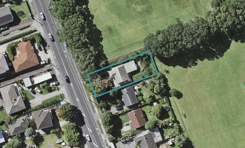 208 Lake Road, Belmont, Auckland - Carousel 1