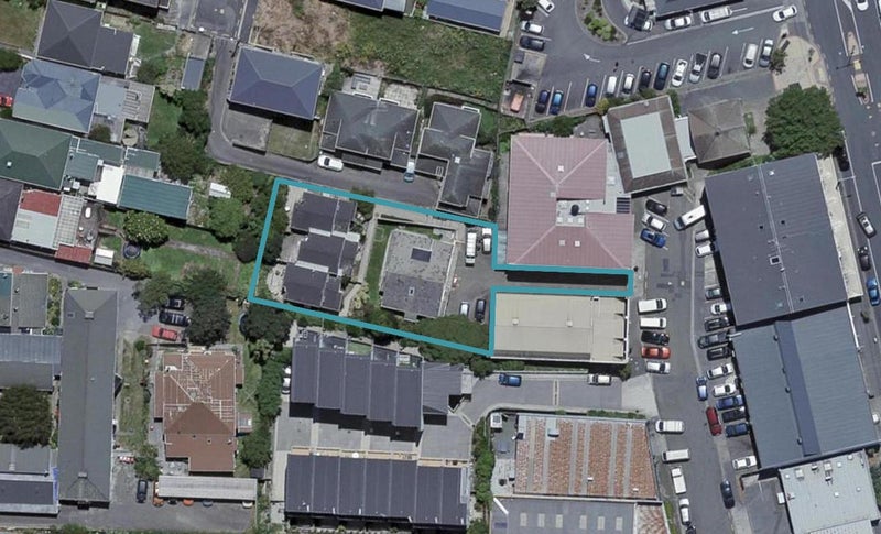 17 Gordon Place, Newtown, Wellington - Carousel 1
