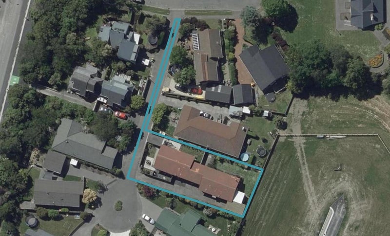 2/5 Bridgemere Lane, Cracroft, Christchurch - Carousel 1