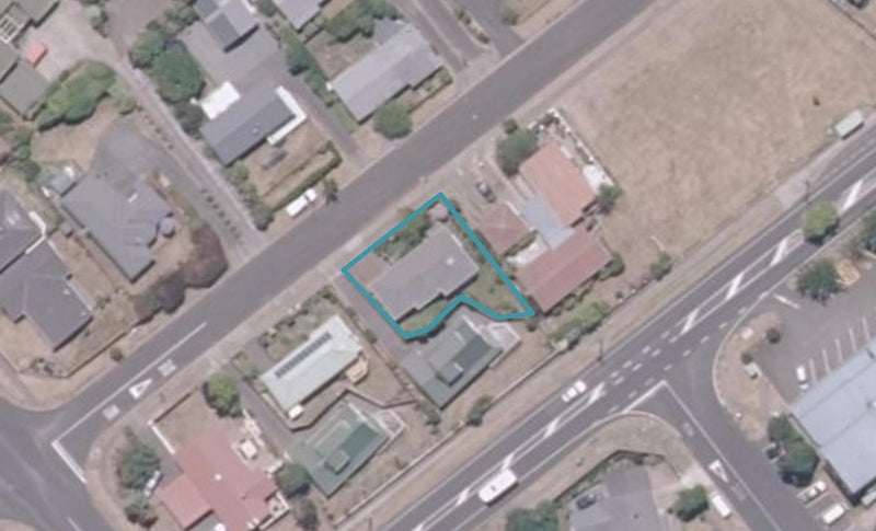 1/8 Kinder Street, Acacia Bay, Taupo - Carousel 1