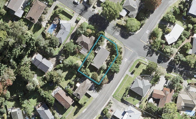 55 Weatherly Road, Torbay, Auckland - Carousel 1