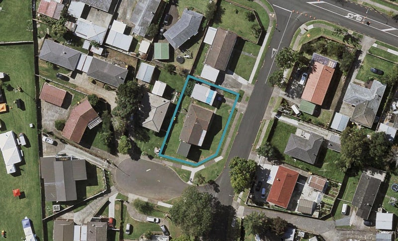 26 Sandrine Avenue, Clover Park, Auckland - Carousel 1