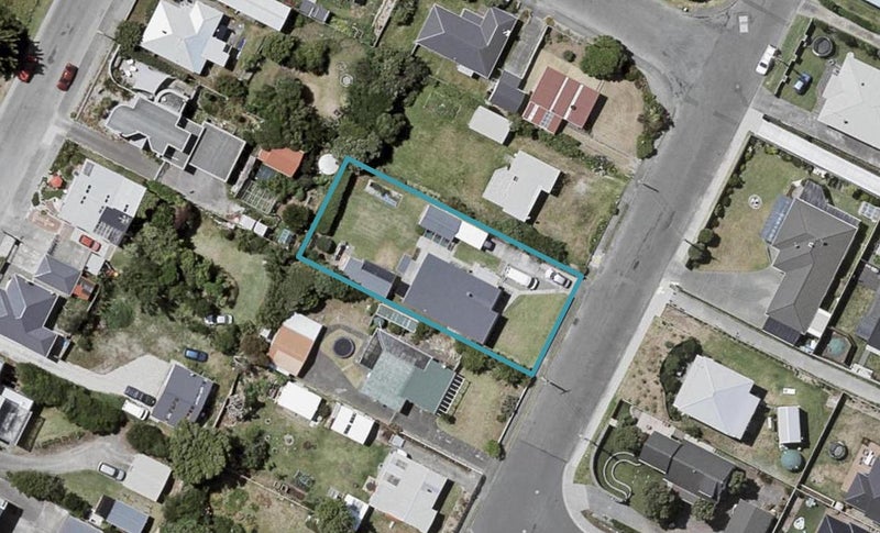25 Moana Street, Otaki Beach, Otaki - Carousel 1