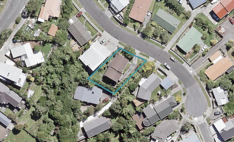 22 Eastview Grove, Normandale, Lower Hutt - Carousel 1