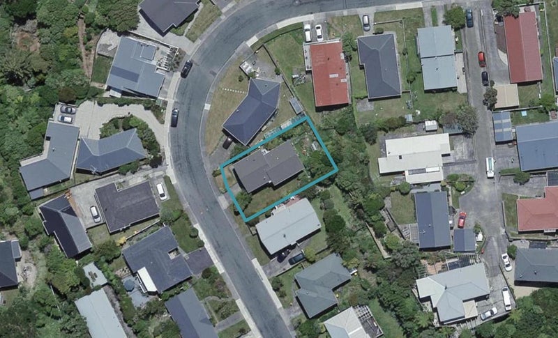 16 Lomita Road, Johnsonville, Wellington - Carousel 1