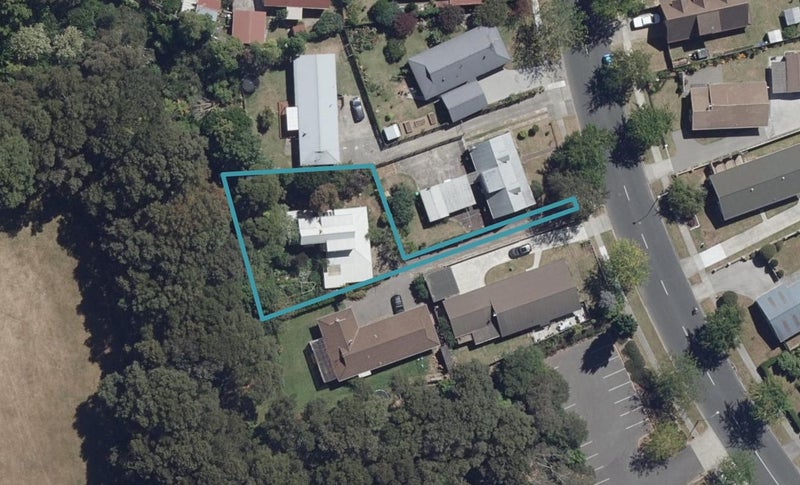 58 Waterford Road, Fitzroy, Hamilton - Carousel 1