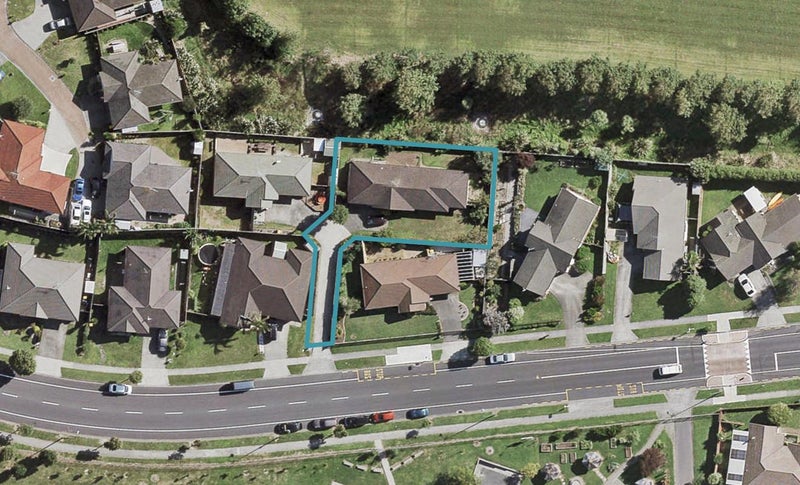 13 Magic Way, Randwick Park, Auckland - Carousel 1