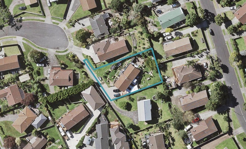 7B Marco Place, Highland Park, Auckland - Carousel 1