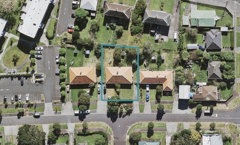 14 Ivanhoe Road, Grey Lynn, Auckland - Carousel 1