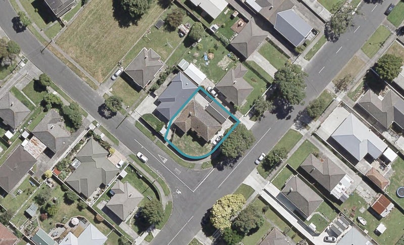 261 Oxford Terrace, Avalon, Lower Hutt - Carousel 1
