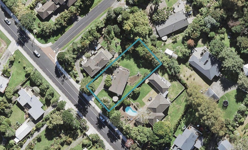 40 Tauhinu Road, Greenhithe, Auckland - Carousel 1