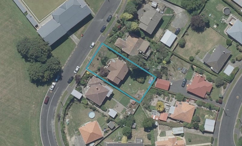 25 Mayfield Avenue, Wakari, Dunedin - Carousel 1