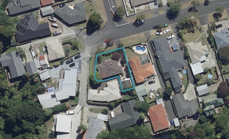 11 Darley Street, Maeroa, Hamilton - Carousel 1